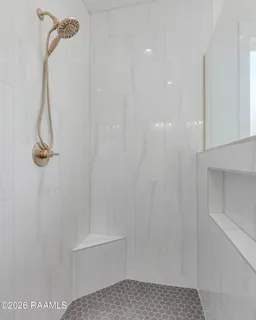 $349,900 | 109 Meadow Walk Drive, Broussard, LA 70518