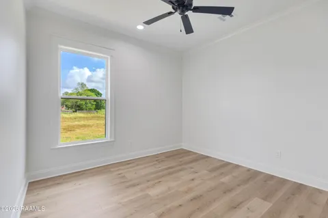 $349,900 | 109 Meadow Walk Drive, Broussard, LA 70518