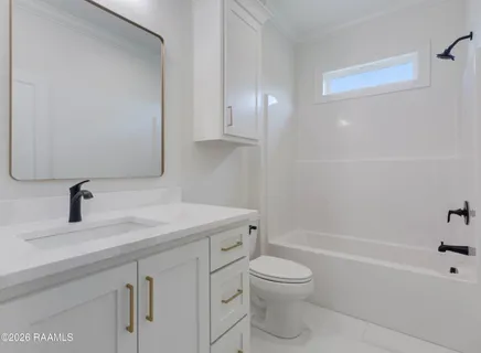 $349,900 | 109 Meadow Walk Drive, Broussard, LA 70518