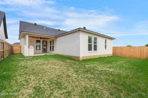 $349,900 | 109 Meadow Walk Drive, Broussard, LA 70518