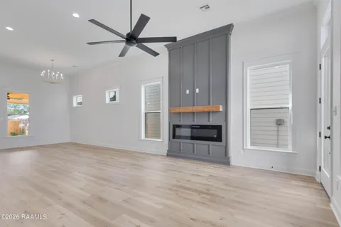 $349,900 | 109 Meadow Walk Drive, Broussard, LA 70518