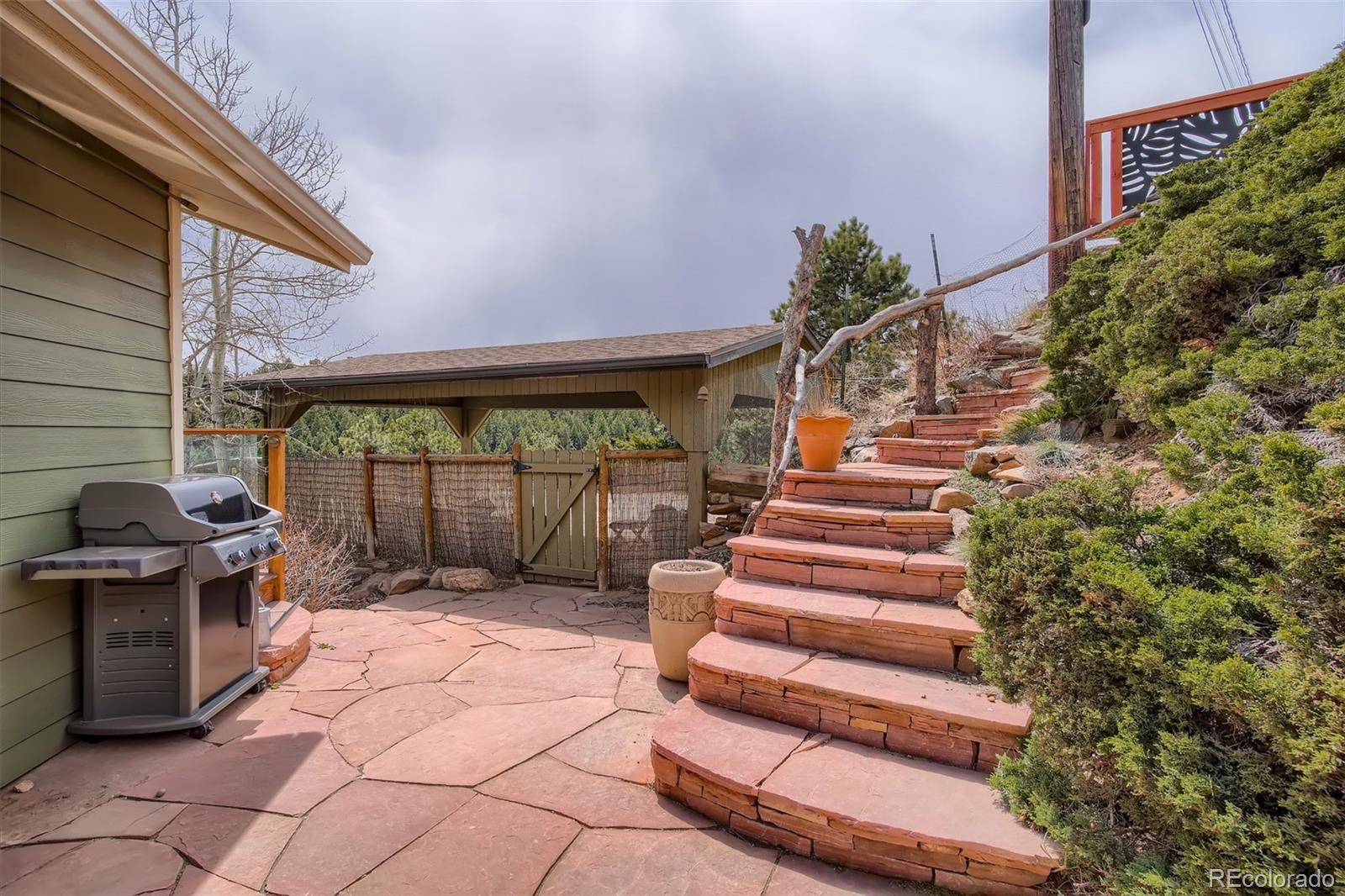824 Aspen Road Golden, CO 80401 - Photo 5 of 39 Gallery Image 5