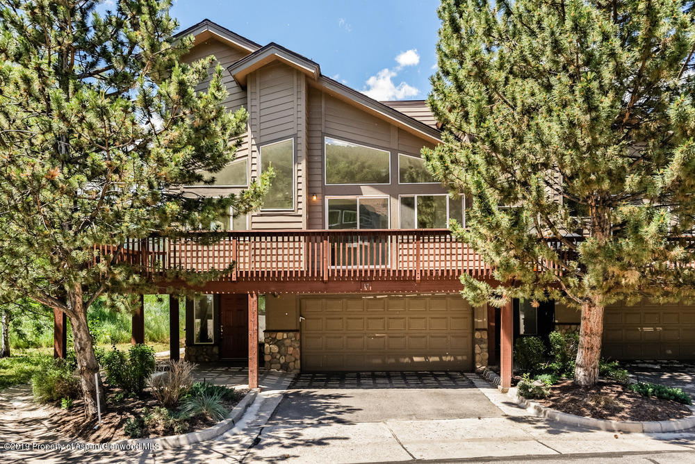 17 Pine Ridge Road Basalt, CO 81621 - Photo 1 of 28 a front view of a house with a yard