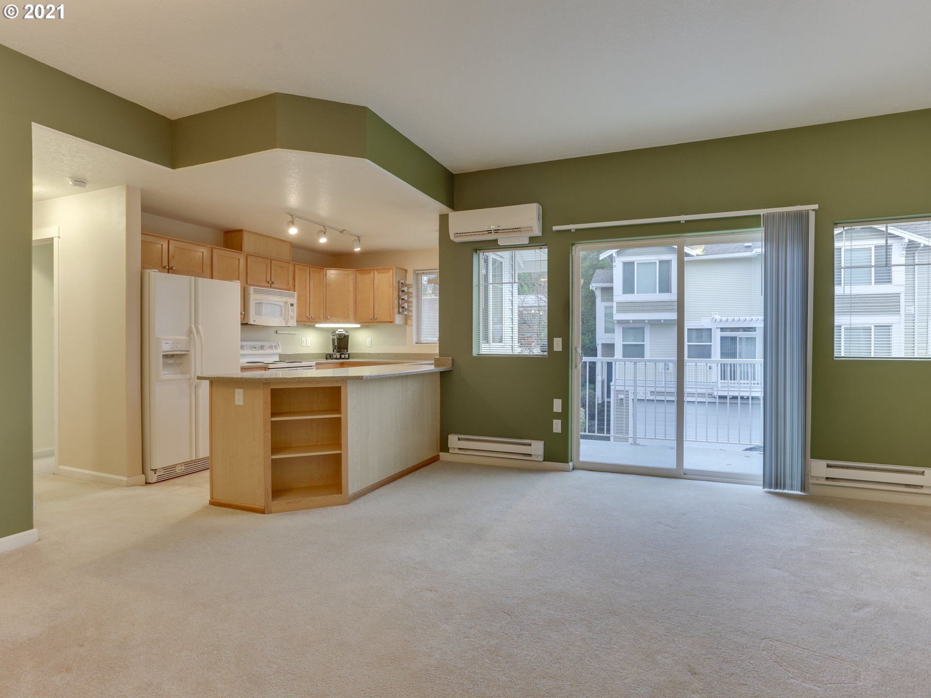 14721 Southwest Beard Road, Unit 203 Beaverton, OR 97007 - Photo 3 of 26 Gallery Image 3