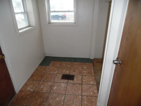 $139,900 | 1802 West Argyle Street, Jackson, MI 49202