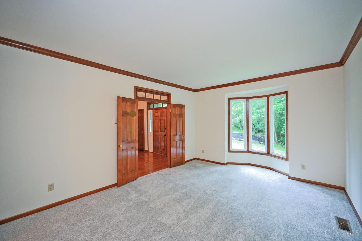 8650 Green Road Cincinnati, OH 45255 - Photo 7 of 57