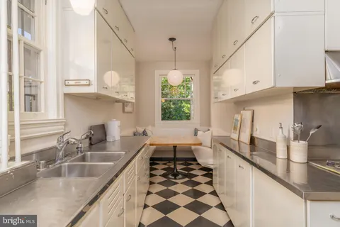 $5,000,000 | 3556 Macomb Street Northwest, Washington, DC 20016