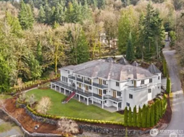 $3,888 | 17316 Southeast 60th Street, Unit B, Bellevue, WA 98006
