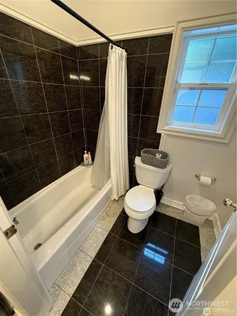 $3,888 | 17316 Southeast 60th Street, Unit B, Bellevue, WA 98006