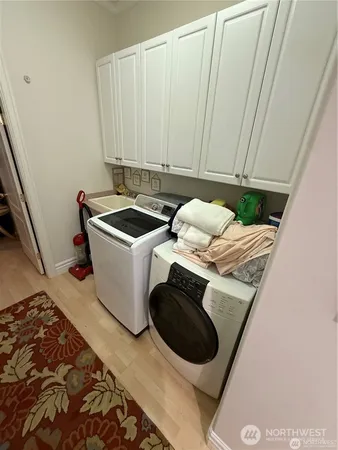 $3,888 | 17316 Southeast 60th Street, Unit B, Bellevue, WA 98006