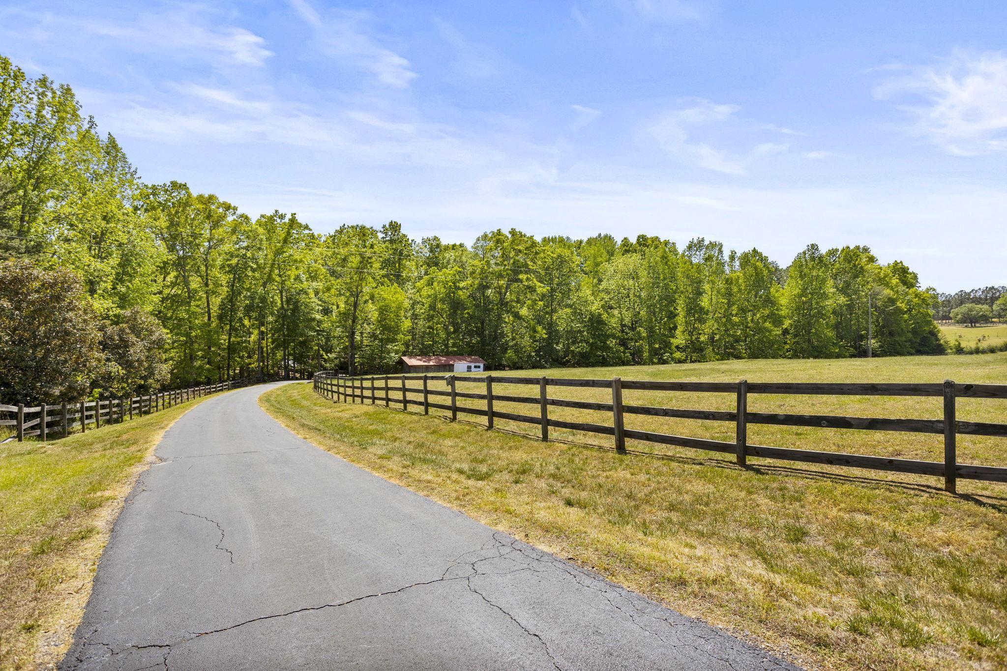 2222 Landrum Mill Road Campobello, SC 29322 - Photo 40 of 45