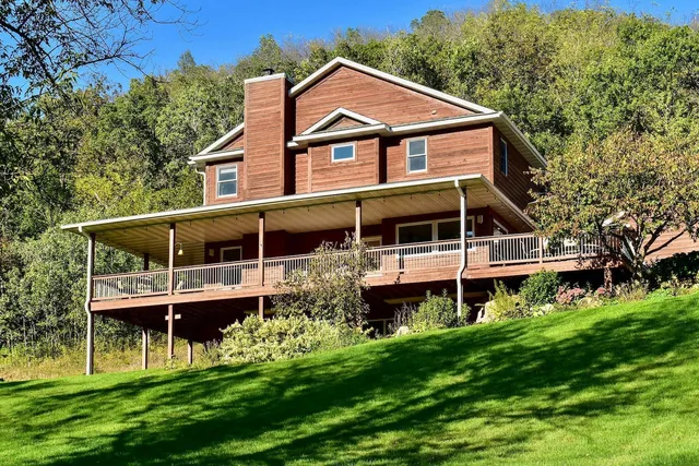 $1,018,000 | 24242 Pfeiffer Hill Road, Winona, MN 55987