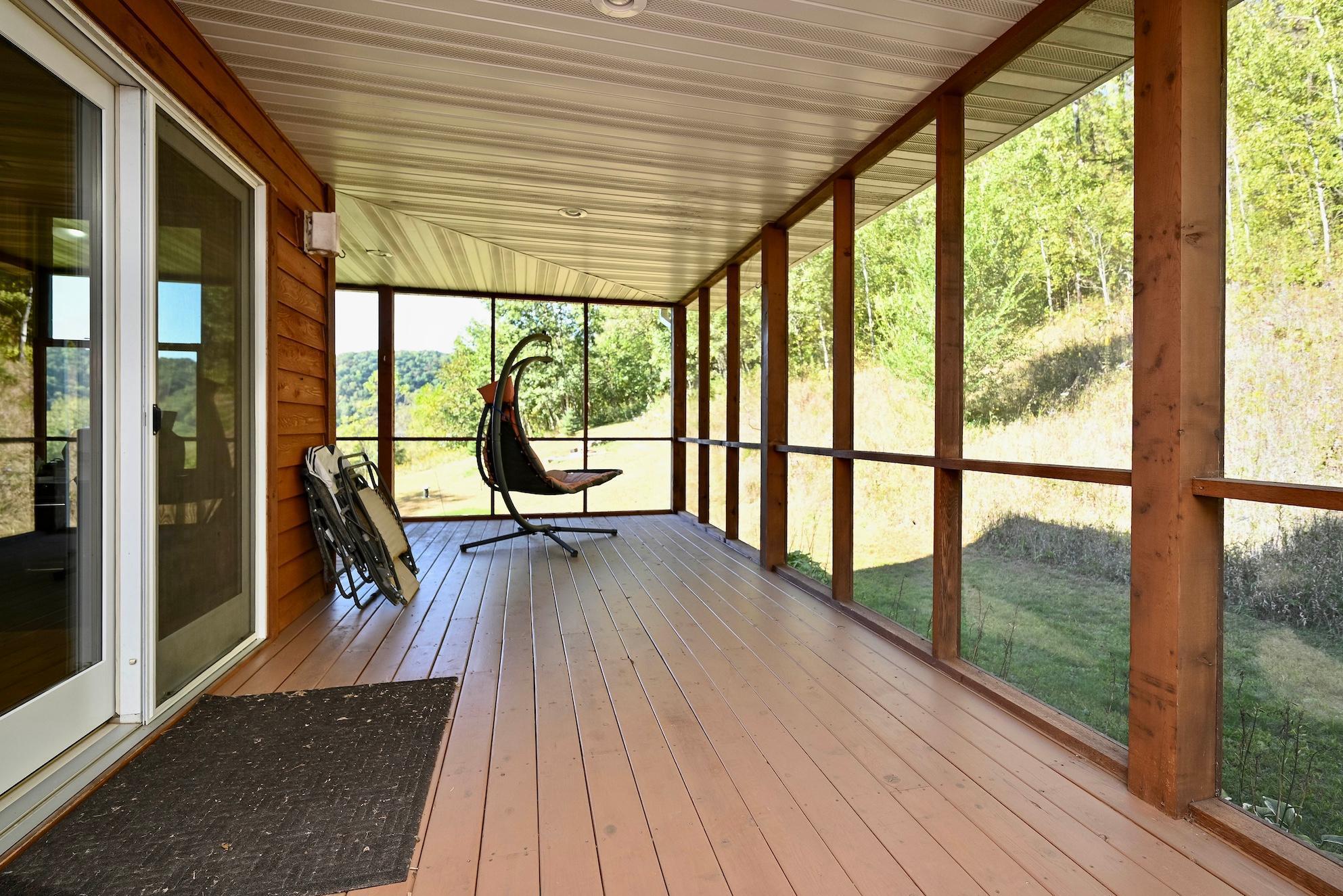 24242 Pfeiffer Hill Road Winona, MN 55987 - Photo 18 of 70