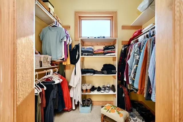 $1,018,000 | 24242 Pfeiffer Hill Road, Winona, MN 55987