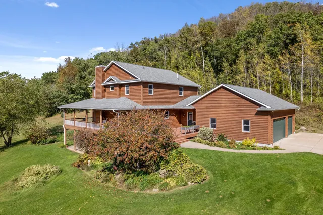 $1,018,000 | 24242 Pfeiffer Hill Road, Winona, MN 55987