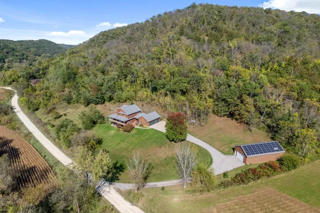 $1,018,000 | 24242 Pfeiffer Hill Road, Winona, MN 55987