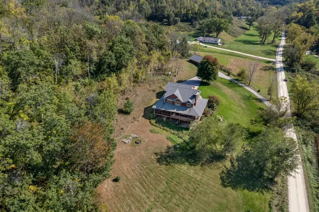 $1,018,000 | 24242 Pfeiffer Hill Road, Winona, MN 55987