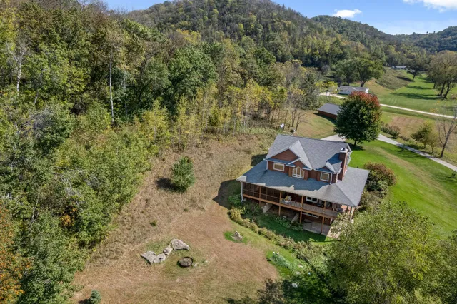 $1,018,000 | 24242 Pfeiffer Hill Road, Winona, MN 55987