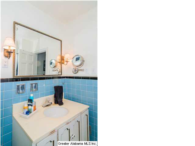 130 Hawthorne Road East Birmingham, AL 35209 - Photo 26 of 32