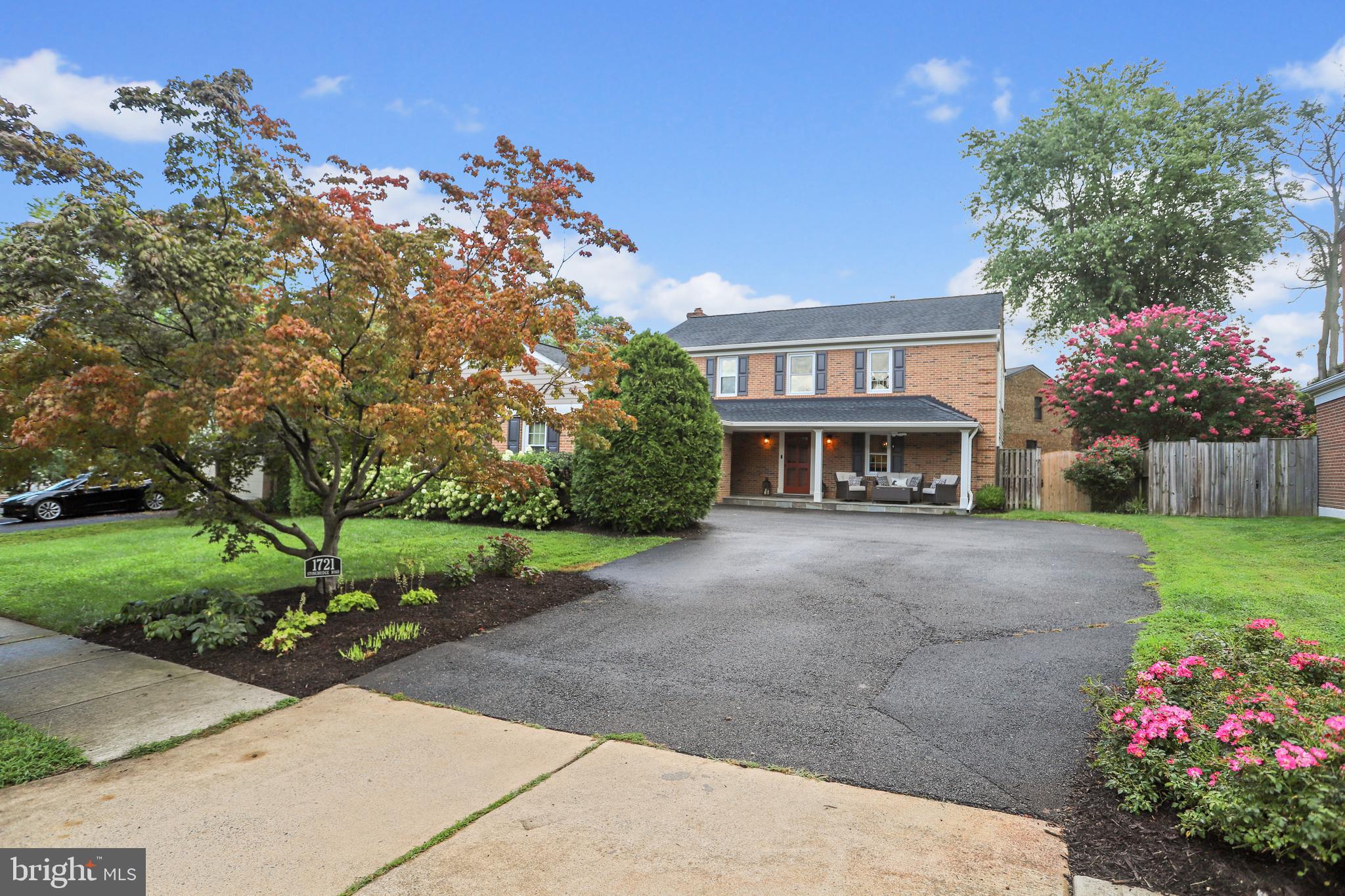 1721 Stonebridge Road Alexandria, VA 22304 - Photo 2 of 62 Beautifully landscaped