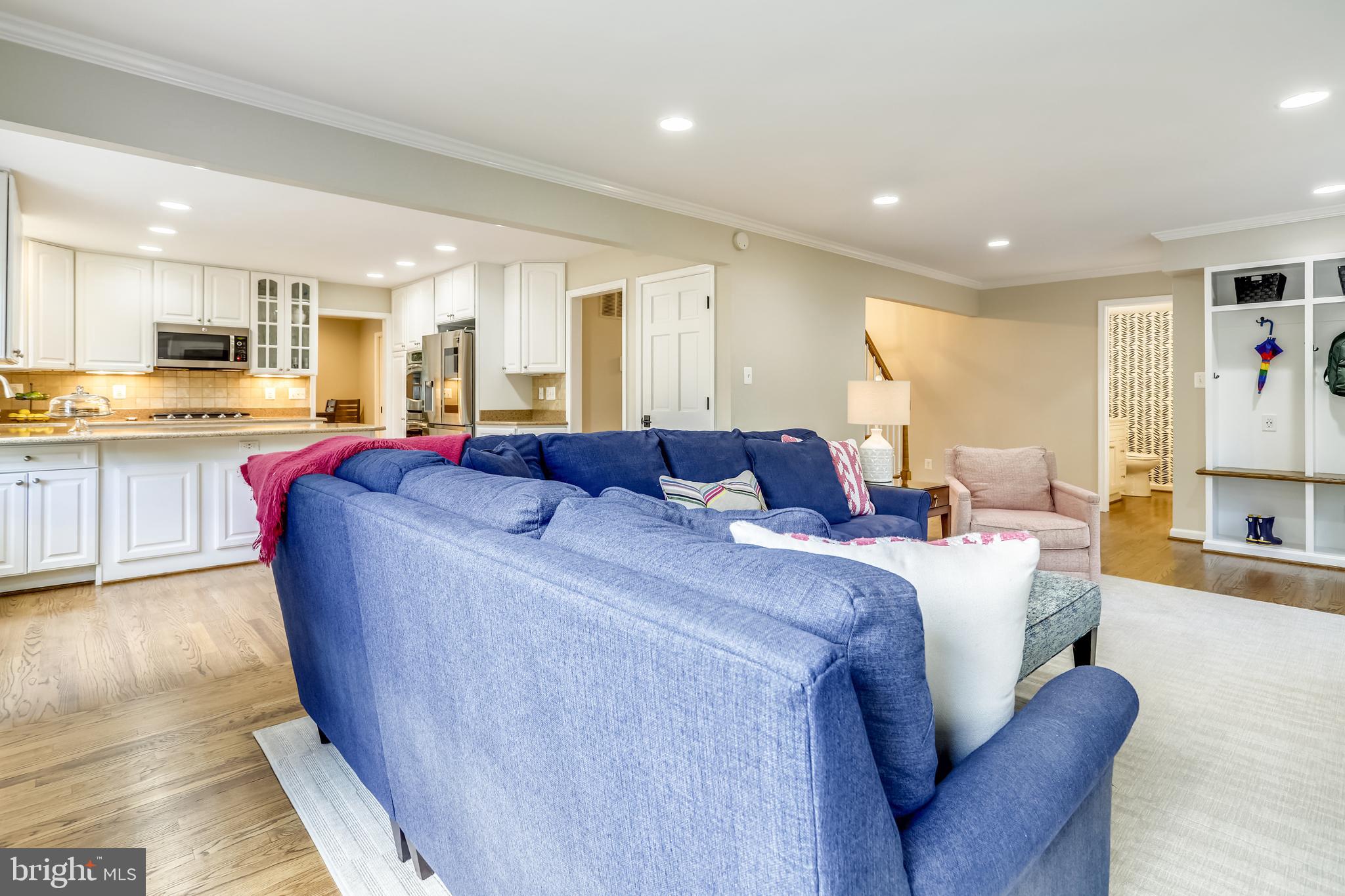 1721 Stonebridge Road Alexandria, VA 22304 - Photo 11 of 62 Family room with hardwoods and recessed lighting