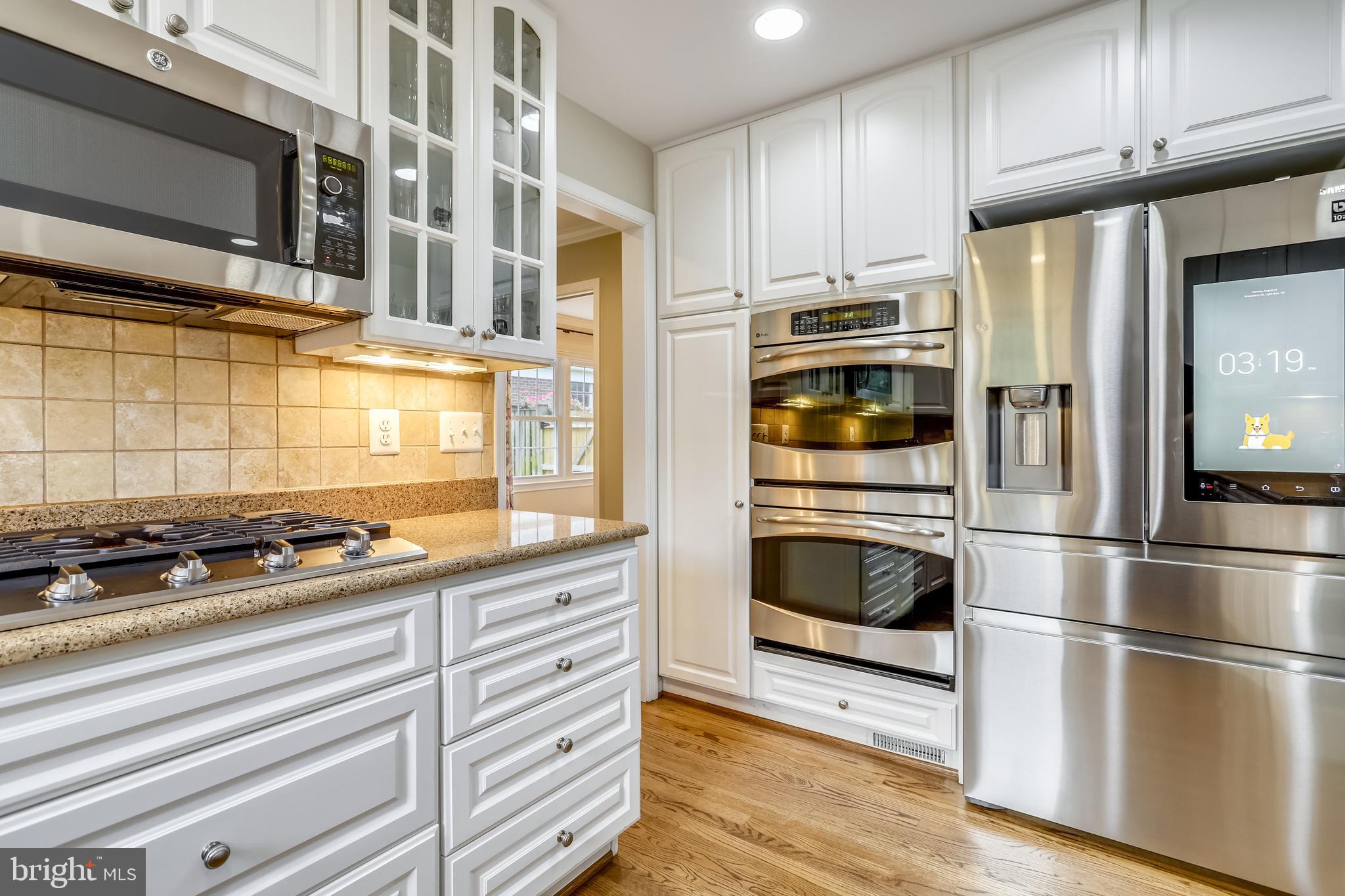 1721 Stonebridge Road Alexandria, VA 22304 - Photo 18 of 62 Stainless steel appliances (cooktop & fridge 2020)