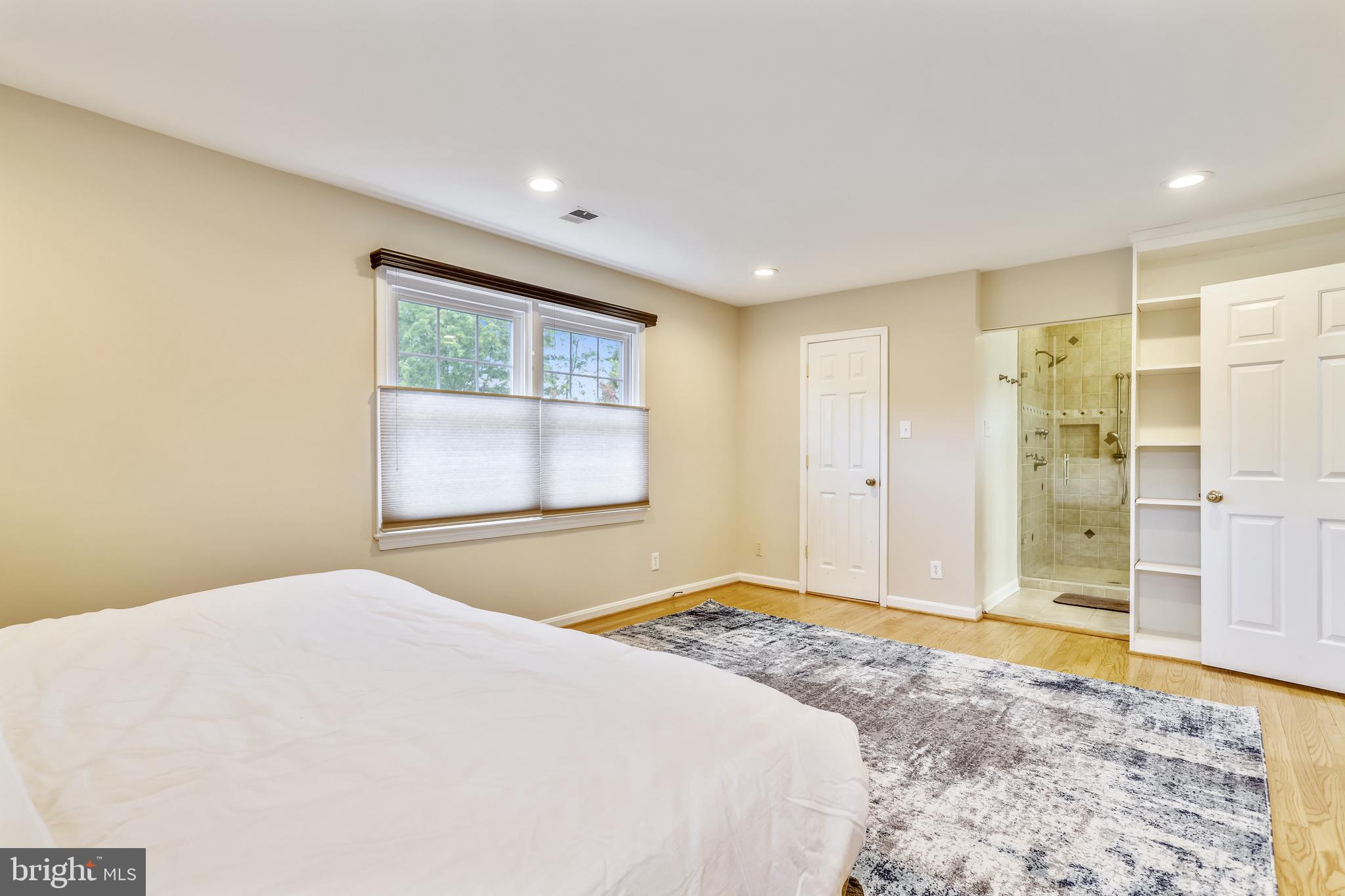 1721 Stonebridge Road Alexandria, VA 22304 - Photo 29 of 62 Owners suite - recessed lighting & hardwoods