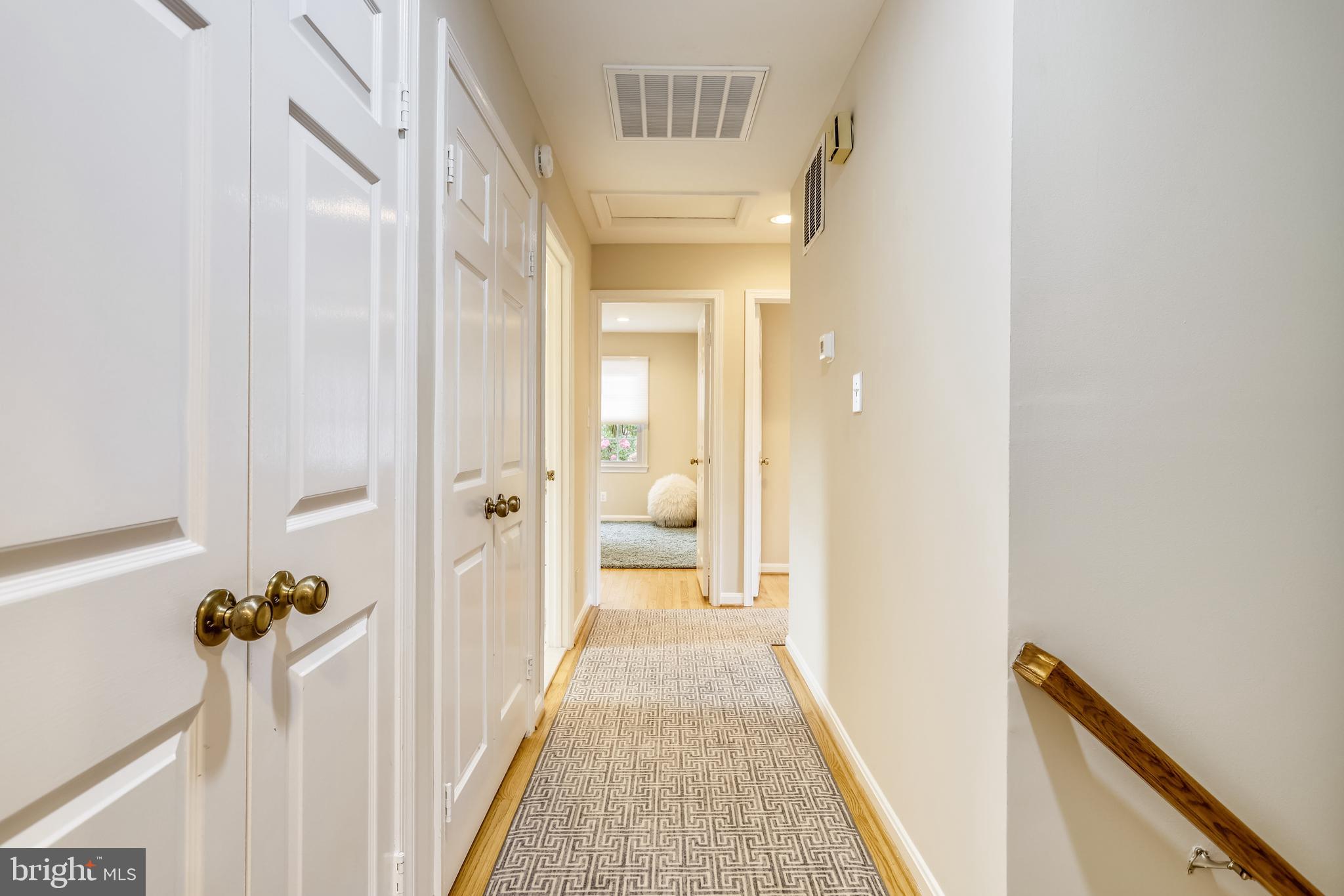 1721 Stonebridge Road Alexandria, VA 22304 - Photo 33 of 62 Upper level corridor