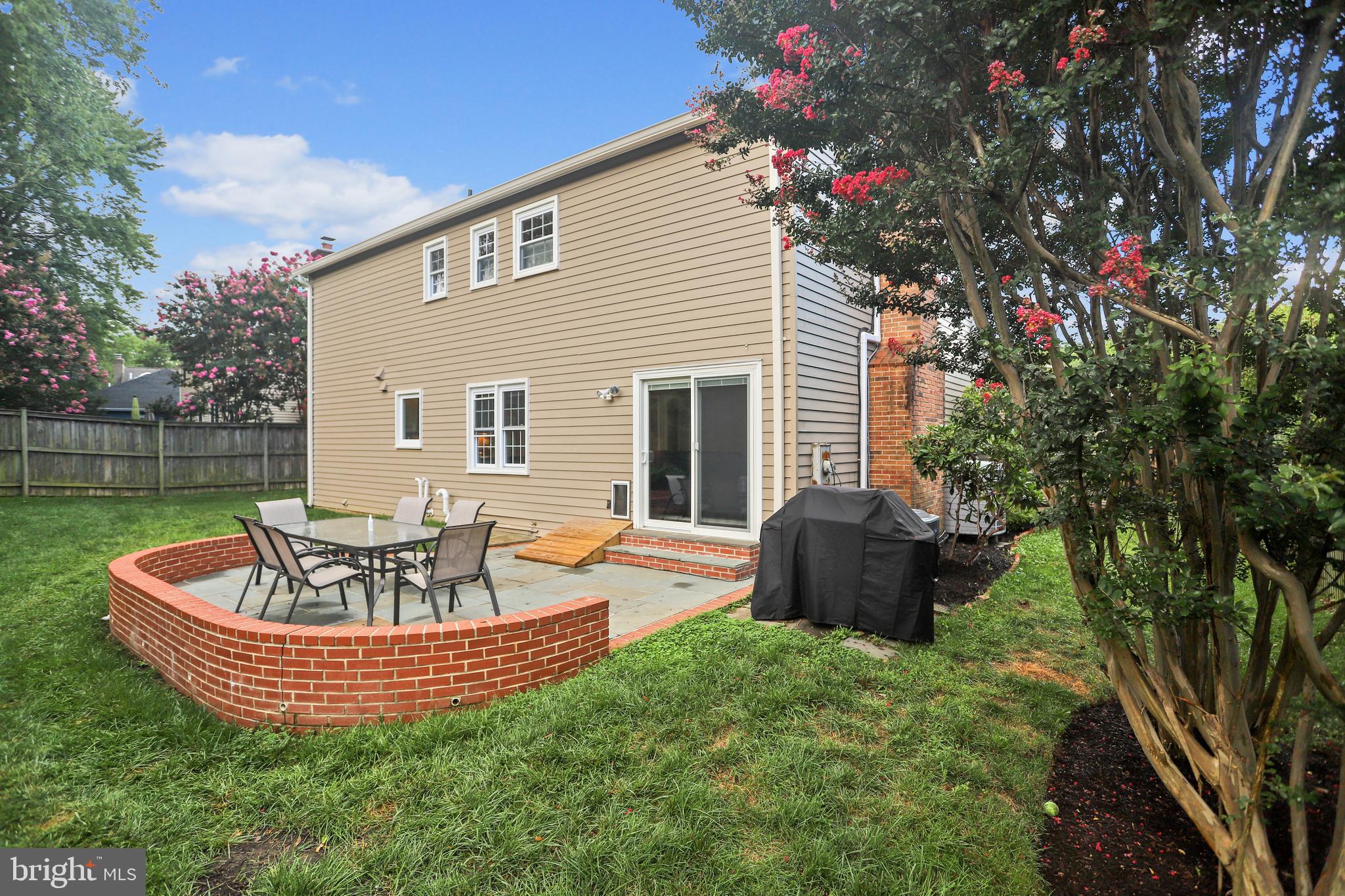 1721 Stonebridge Road Alexandria, VA 22304 - Photo 53 of 62 Exterior - rear patio
