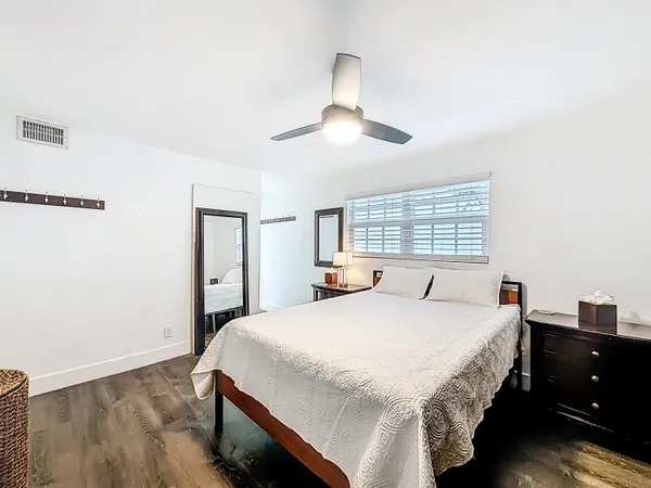 $2,600 | 305 Southeast 11th Avenue, Unit D, Pompano Beach, FL 33060