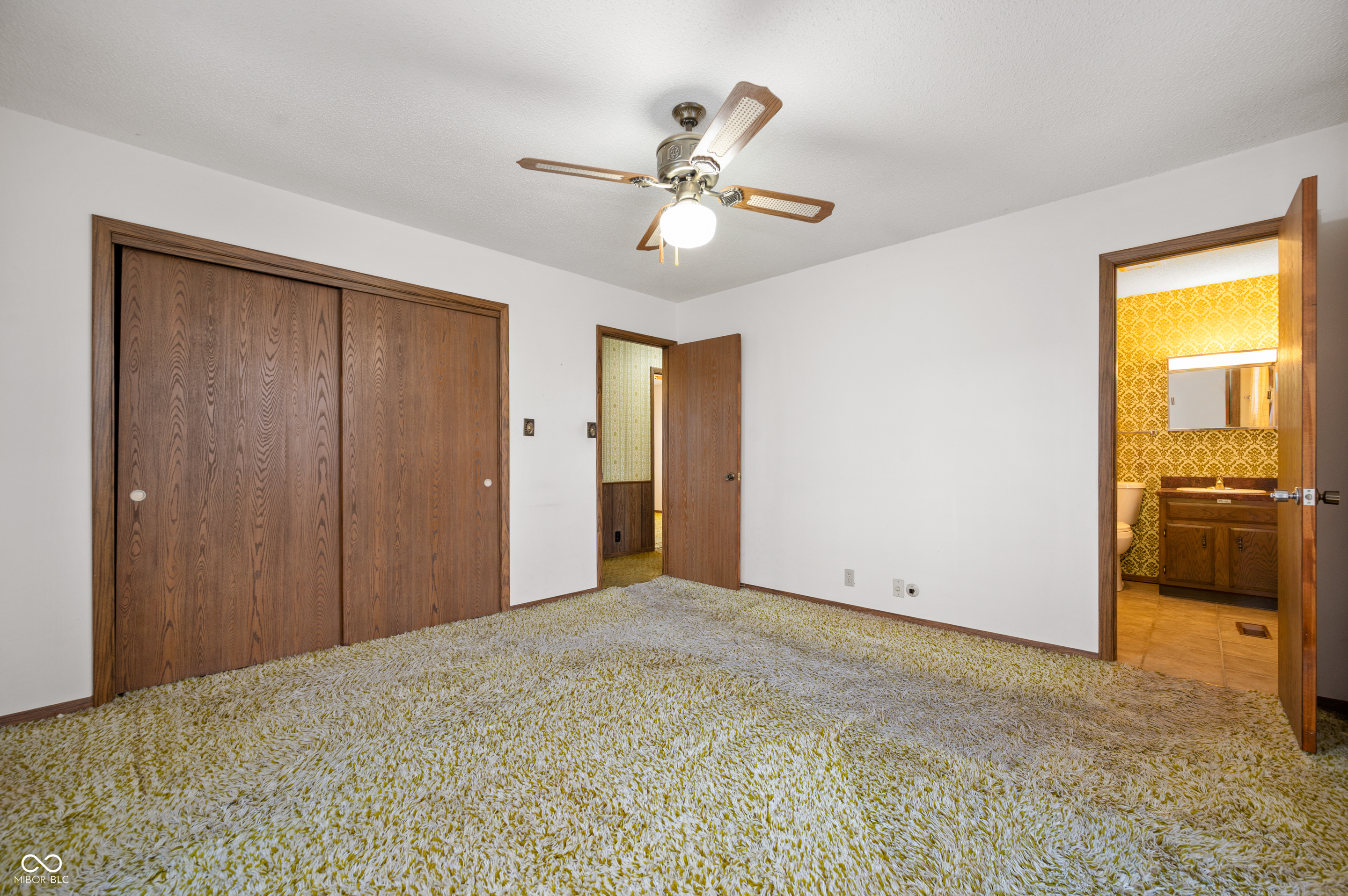 905 South Buckingham Road Yorktown, IN 47396 - Photo 11 of 20