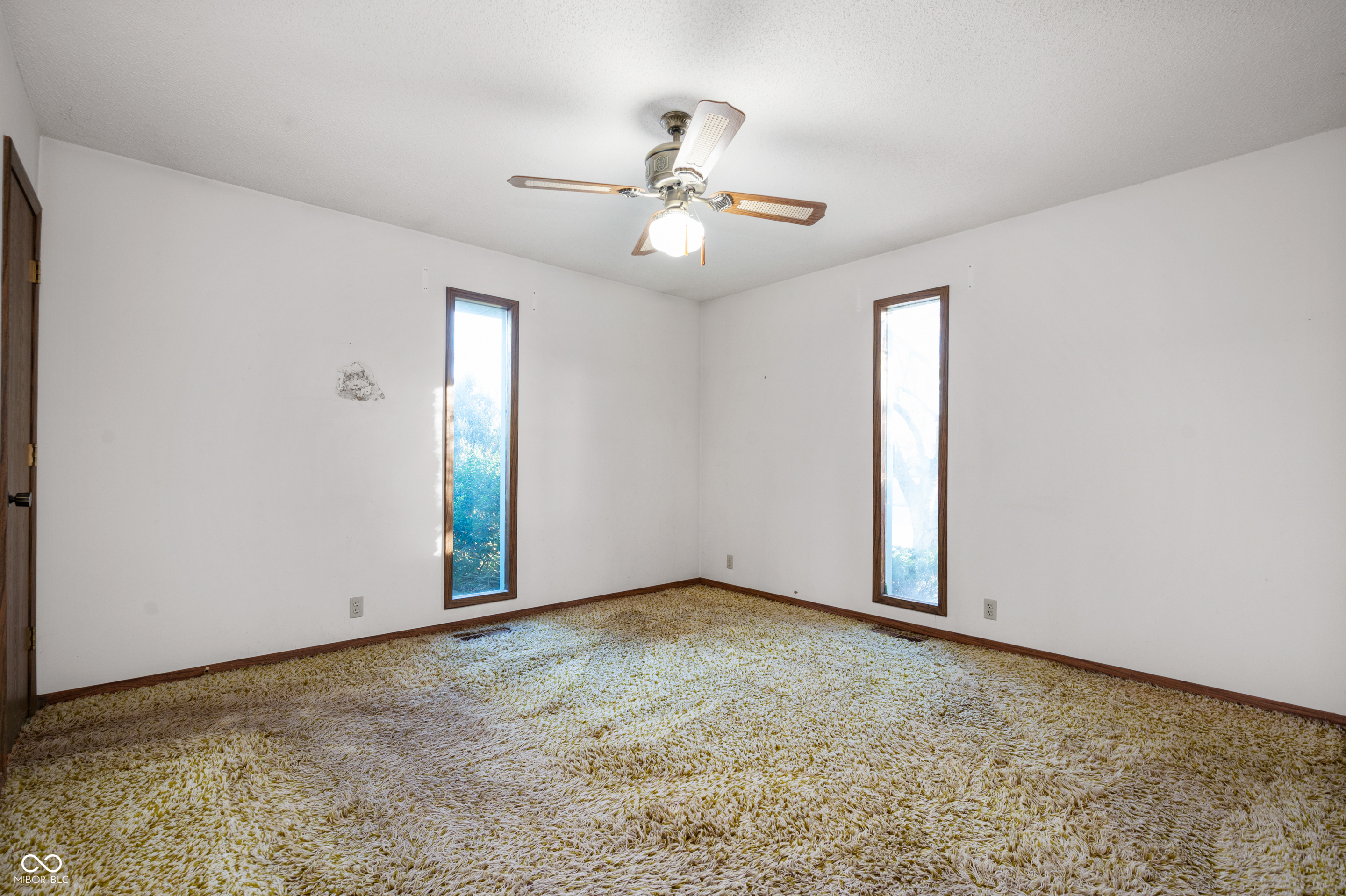 905 South Buckingham Road Yorktown, IN 47396 - Photo 13 of 20