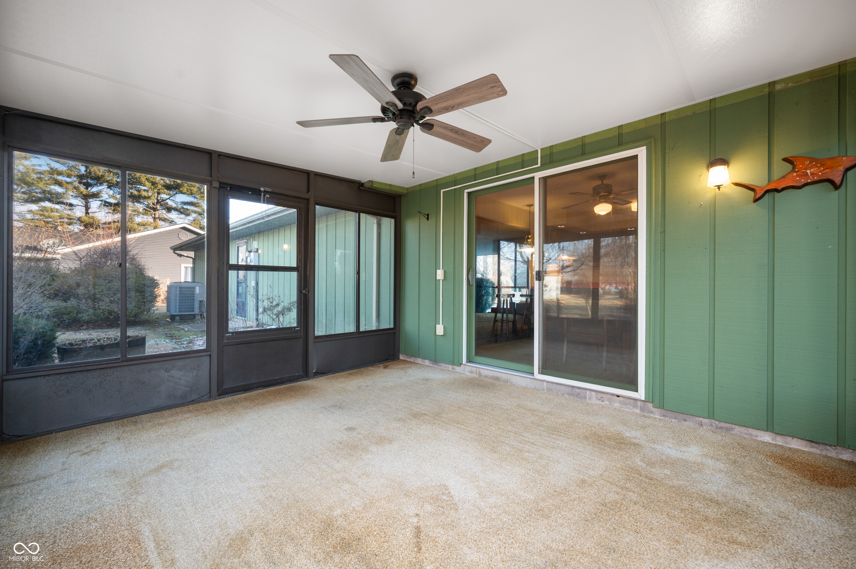 905 South Buckingham Road Yorktown, IN 47396 - Photo 18 of 20