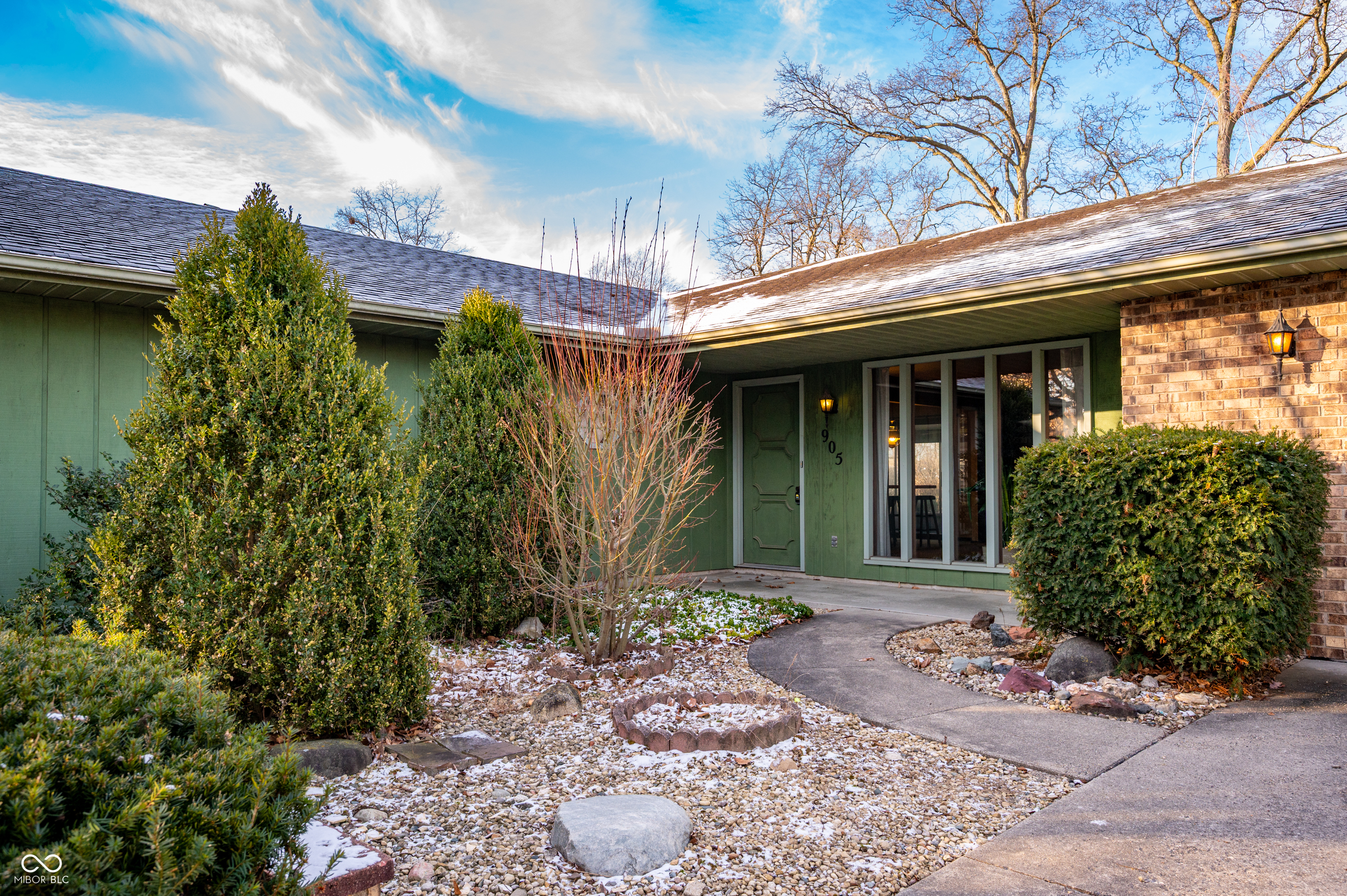 905 South Buckingham Road Yorktown, IN 47396 - Photo 3 of 20