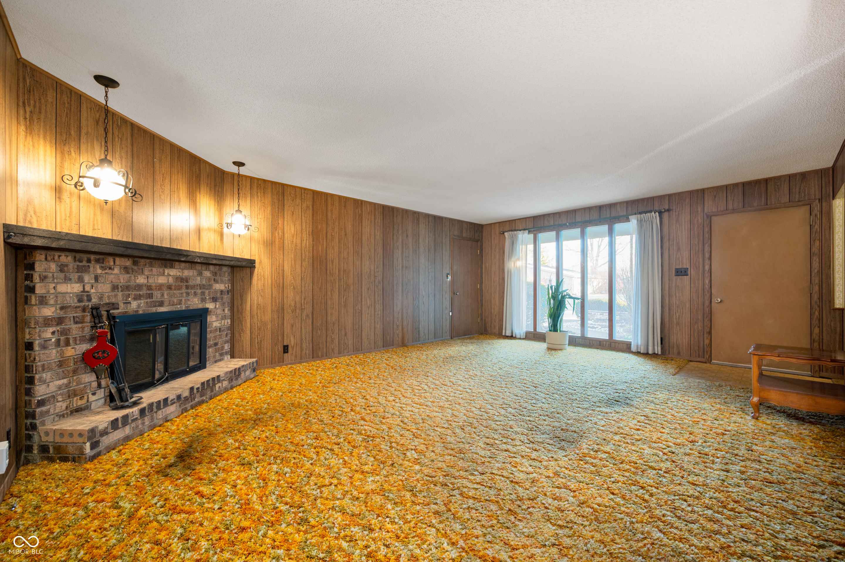 905 South Buckingham Road Yorktown, IN 47396 - Photo 4 of 20