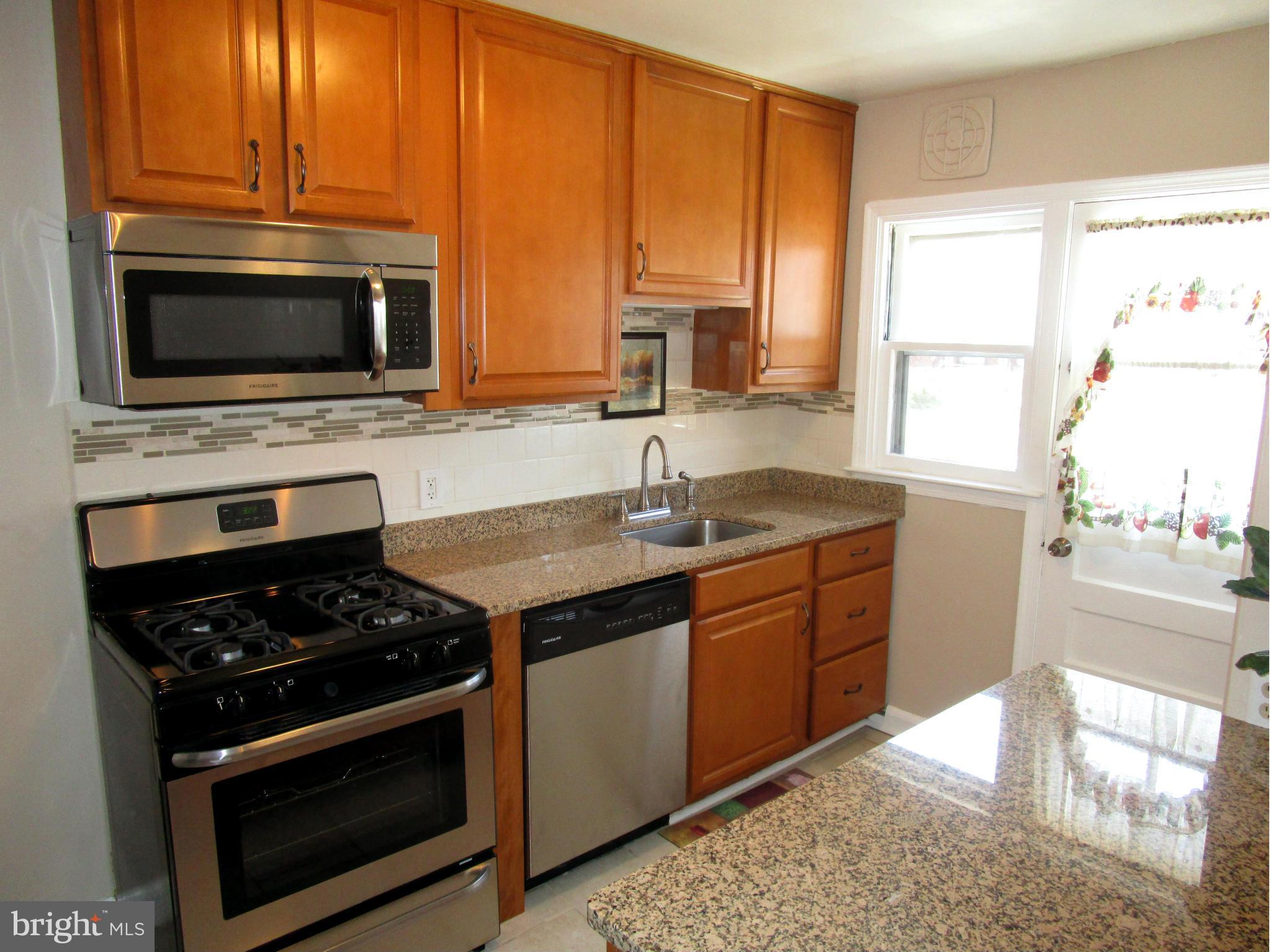 2137 Vailthorn Road Middle River, MD 21220 - Photo 5 of 18 Kitchen