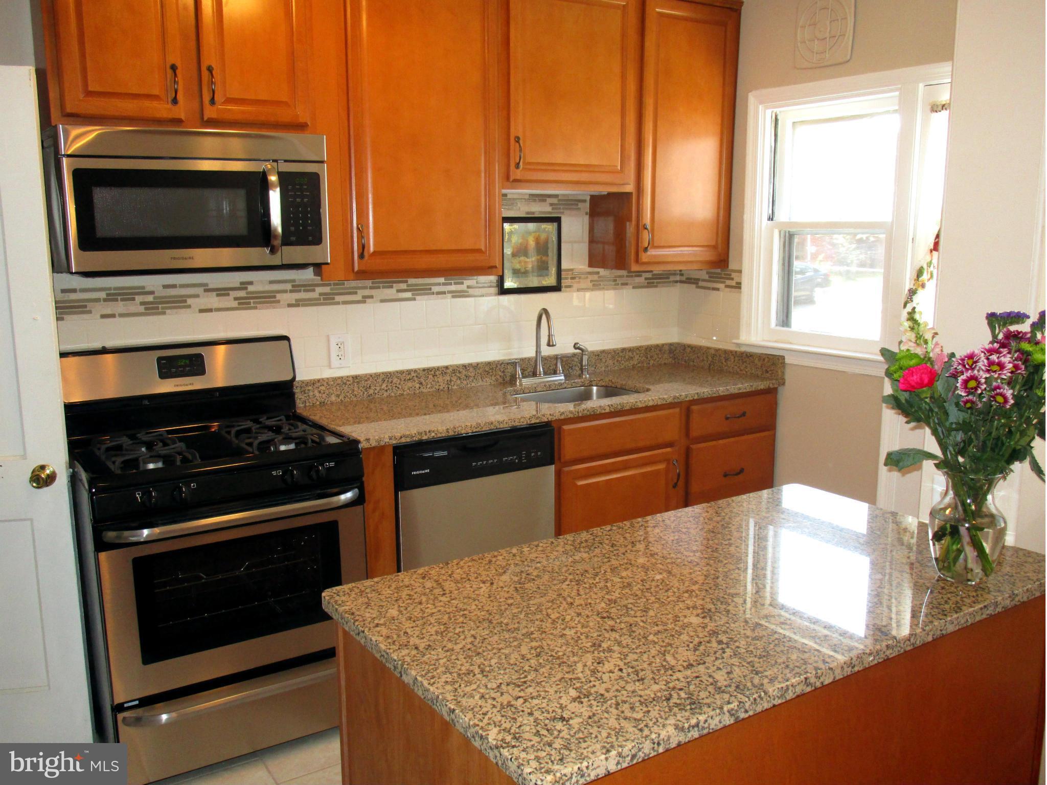 2137 Vailthorn Road Middle River, MD 21220 - Photo 6 of 18 Kitchen