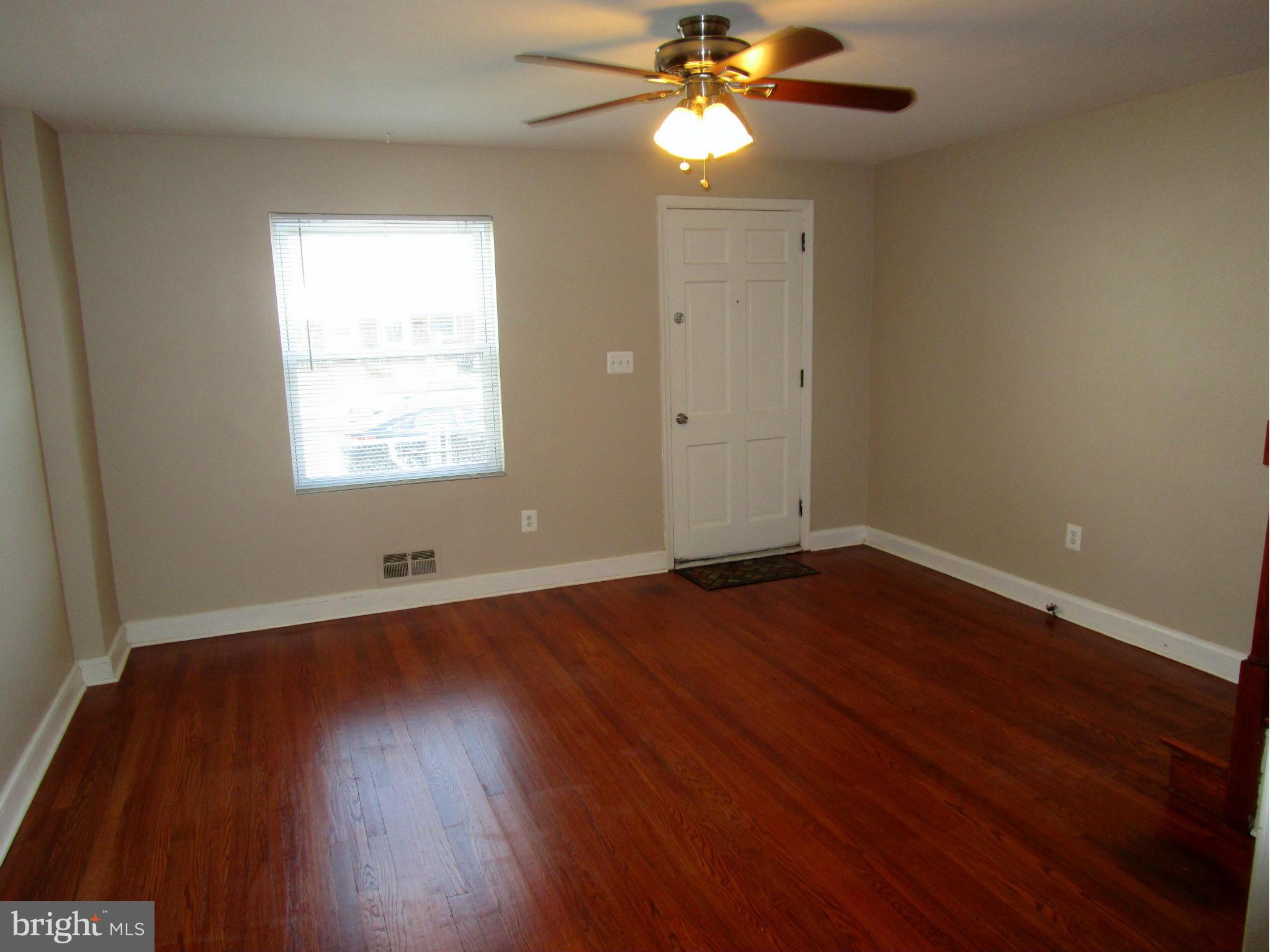 2137 Vailthorn Road Middle River, MD 21220 - Photo 9 of 18 Living Room