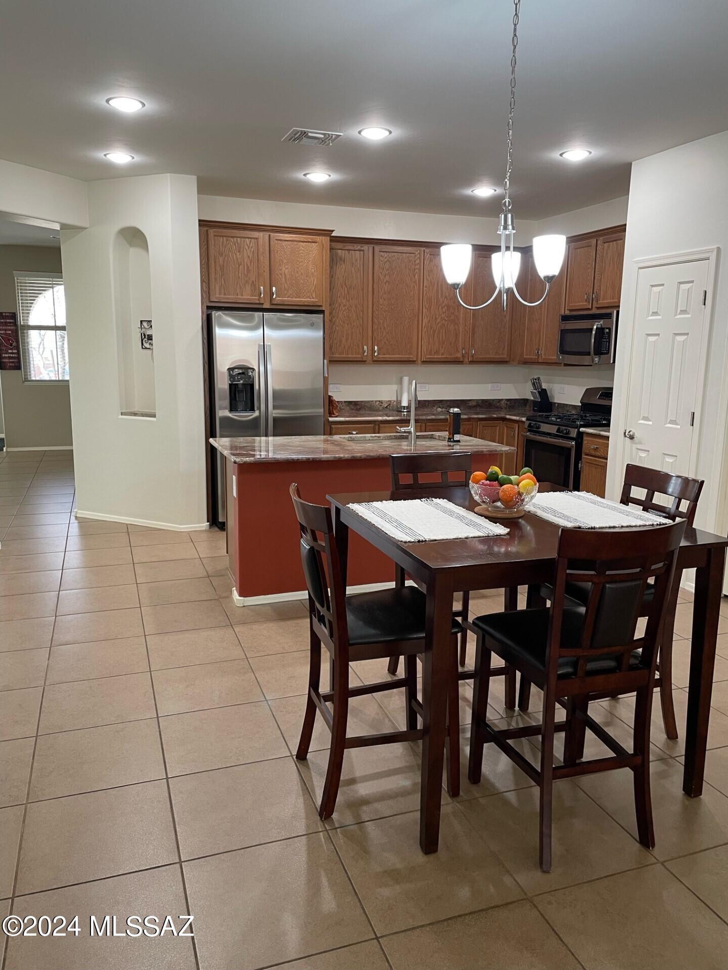 38825 South Running Roses Lane Tucson, AZ 85739 - Photo 3 of 20