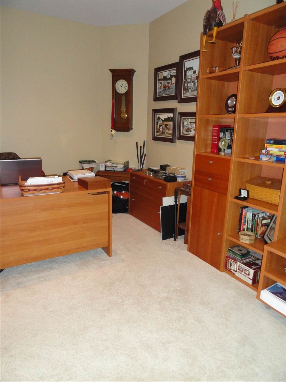 2796 Pointe Cove Road Bloomington, IN 47401 - Photo 4 of 36 Gallery Image 4