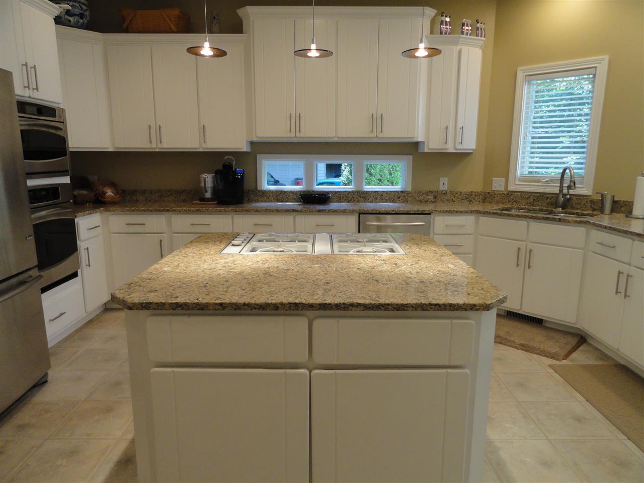 2796 Pointe Cove Road Bloomington, IN 47401 - Photo 10 of 36 Gallery Image 10