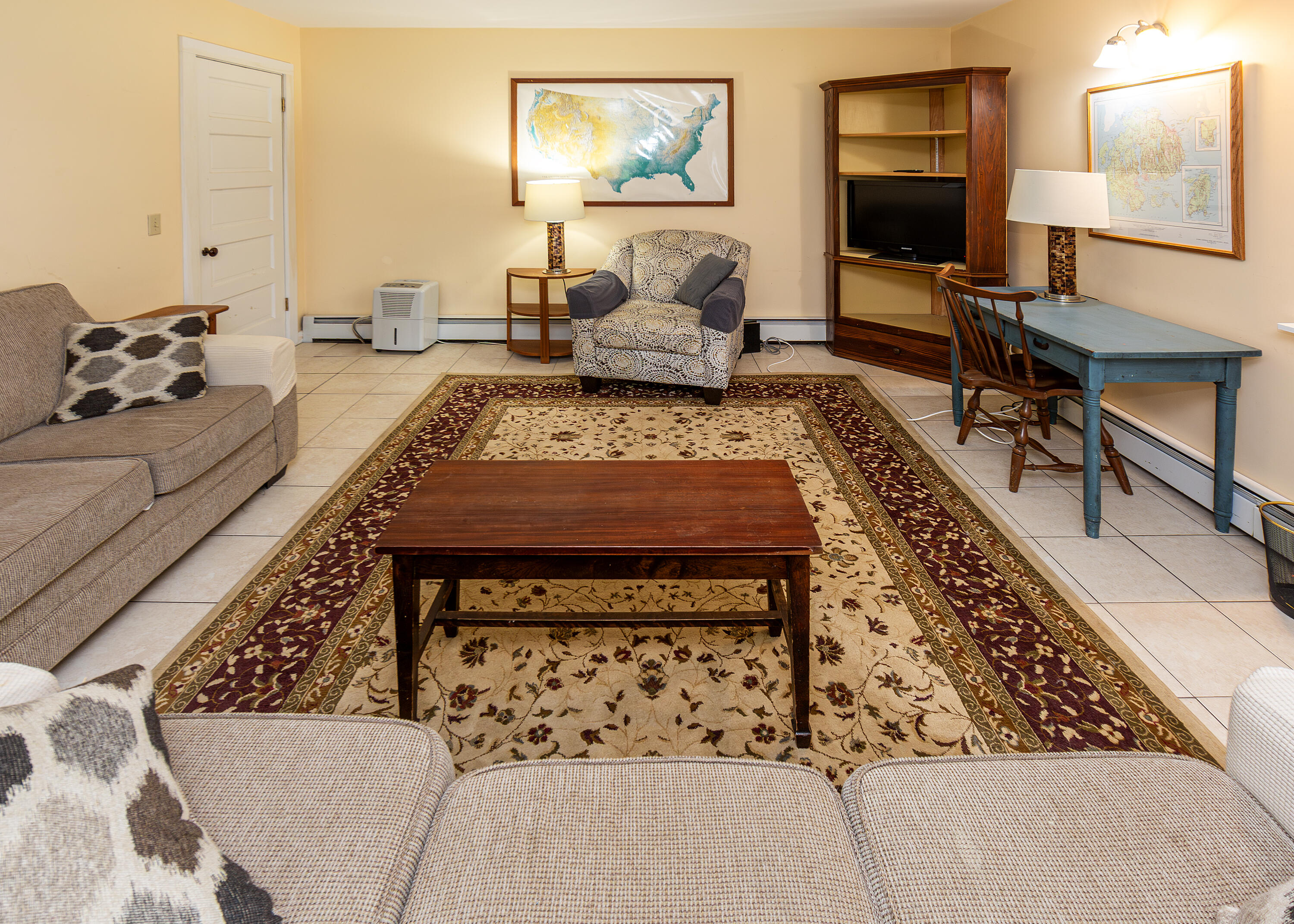 5 Pond Field Lane Mount Desert, ME 04660 - Photo 30 of 52 Apartment Living Room
