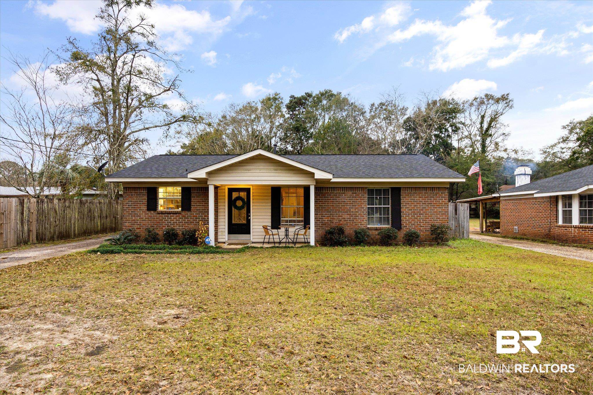 2808 Lloyds Lane Mobile, AL 36693 - Photo 1 of 20