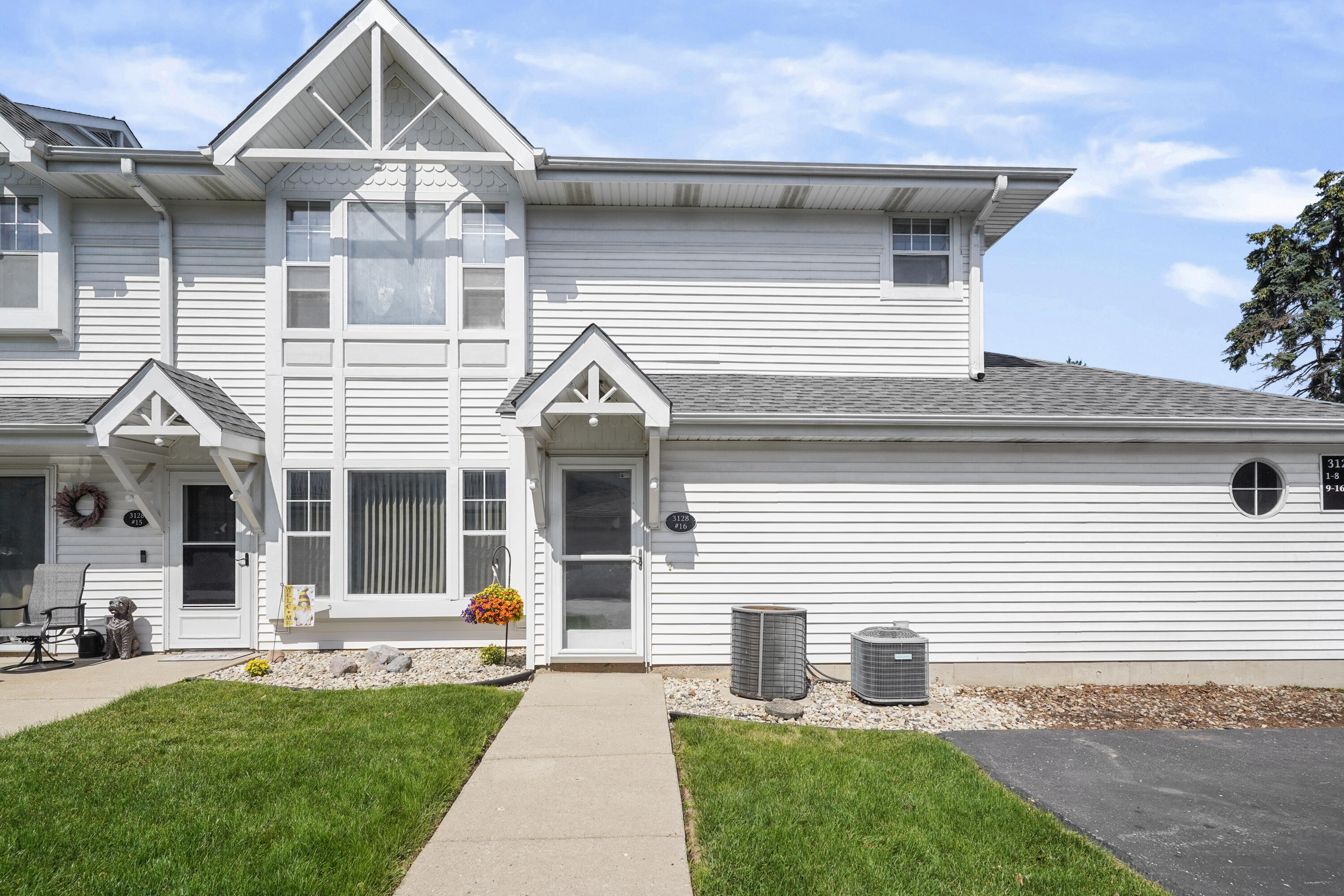 3128 Wood Rd 16