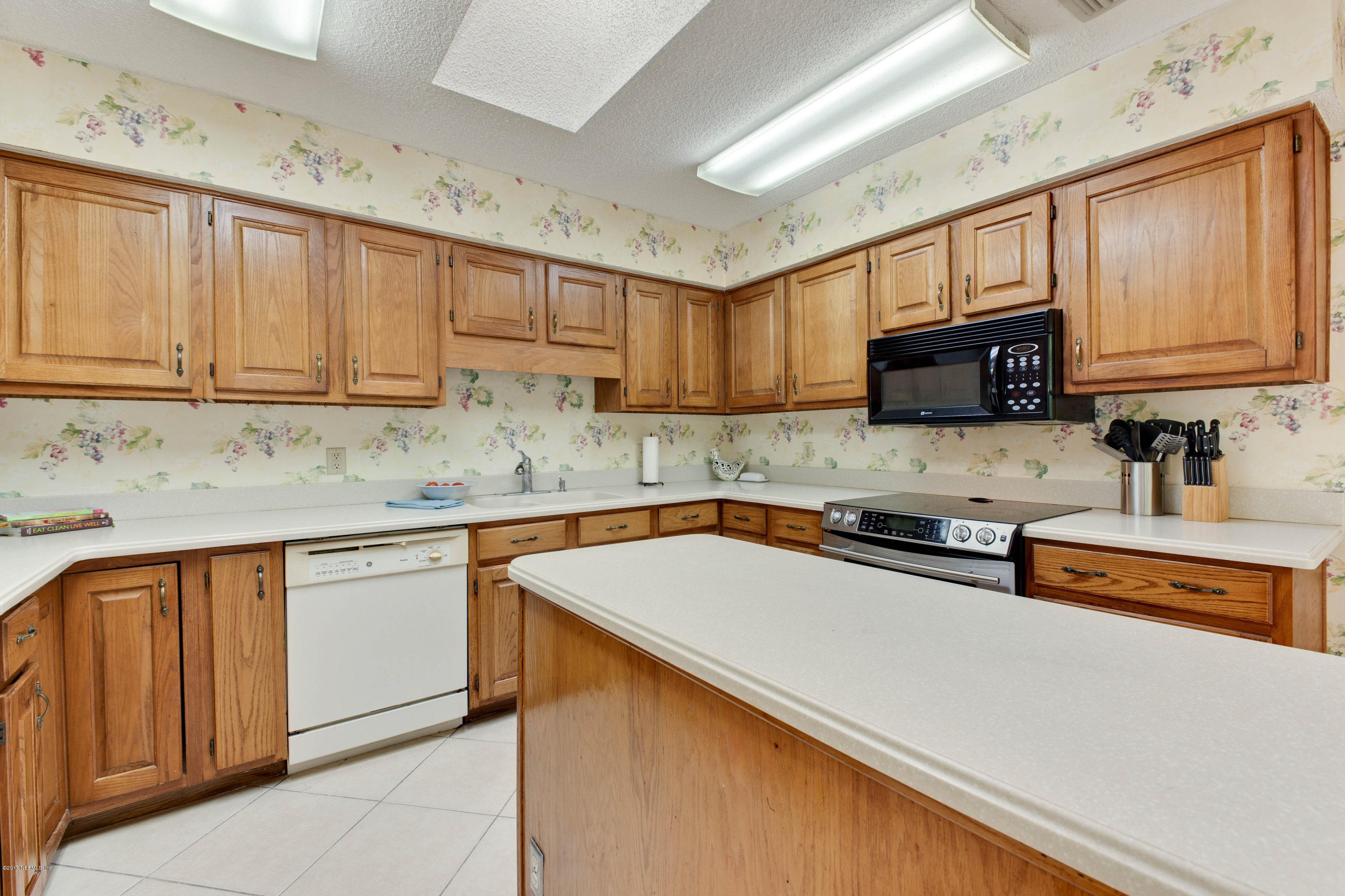 2113 Mills Road Jacksonville, FL 32216 - Photo 11 of 20 i