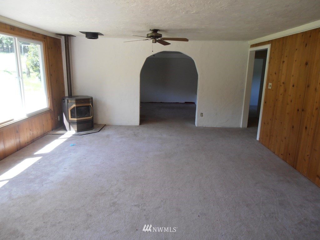 218 Hemenway Road Winlock, WA 98596 - Photo 12 of 23