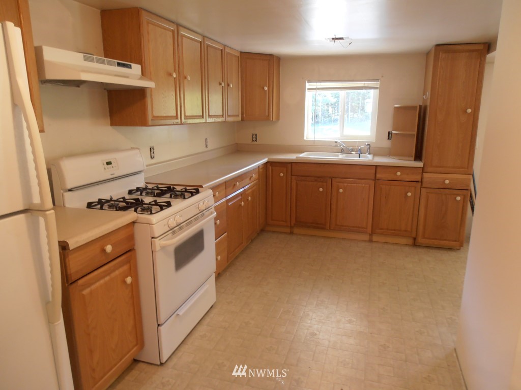 218 Hemenway Road Winlock, WA 98596 - Photo 15 of 23