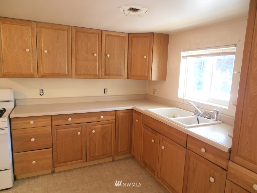 218 Hemenway Road Winlock, WA 98596 - Photo 18 of 23