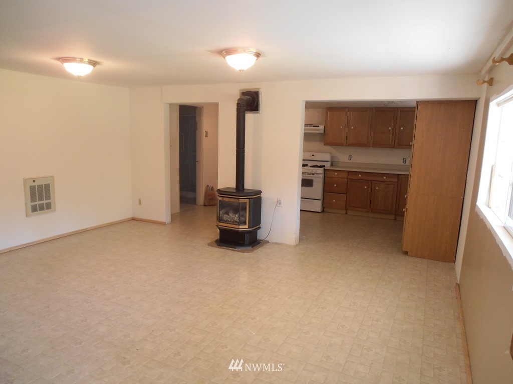 218 Hemenway Road Winlock, WA 98596 - Photo 19 of 23