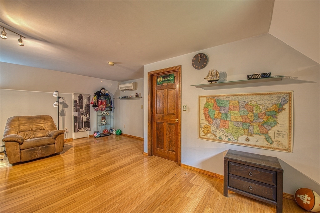 331 Mountain Street Sharon, MA 02067 - Photo 16 of 33